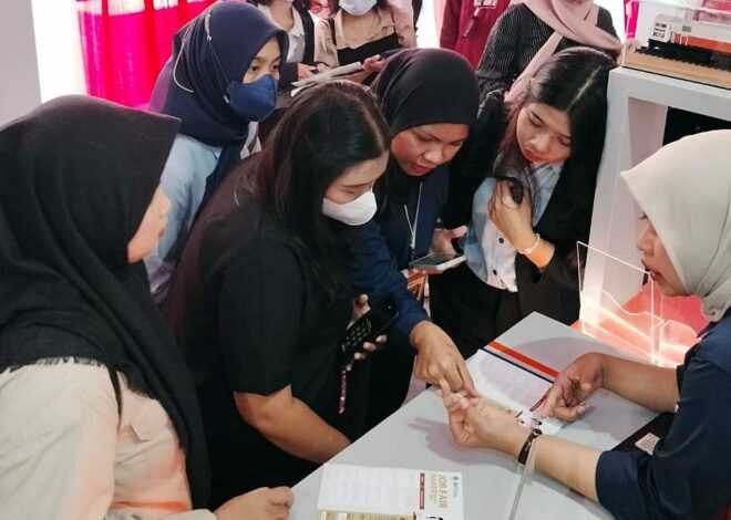 (FOTO) KAI Sampaikan Edukasi Rekrutmen Bersih di Tengah Keramaian Naker Fest 2025