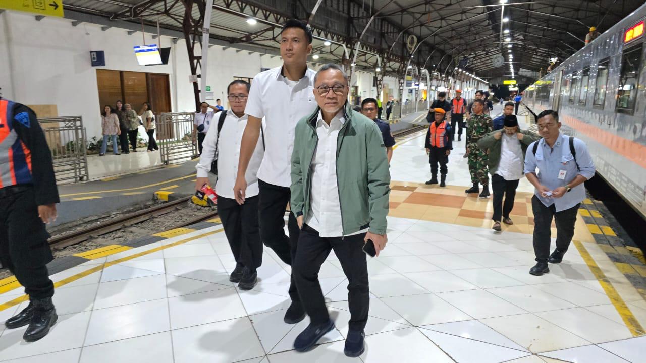 Pejabat Negara Gunakan Kereta Saat Kunjungi Banyumas