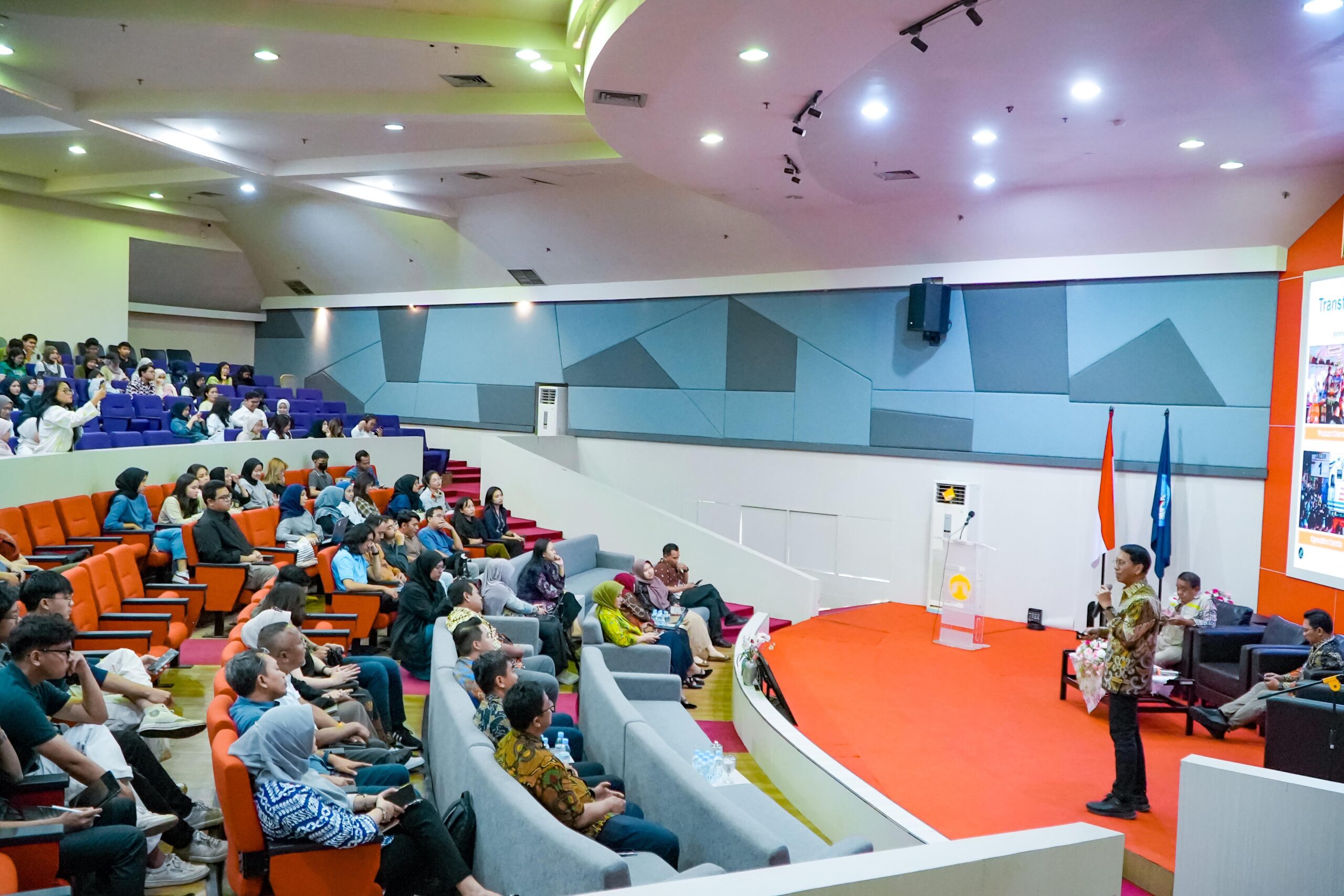 KAI Bagikan Strategi Inovasi di CEO Talks FIA UI