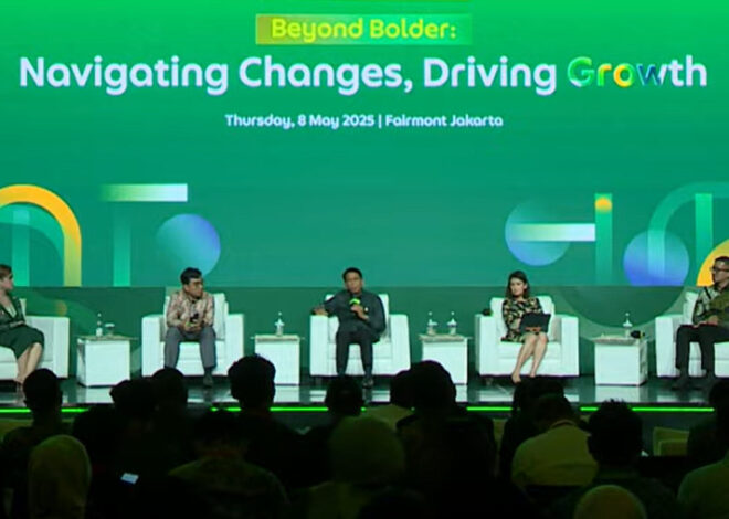 (Foto) Dirut KAI Paparkan Strategi Transformasi di Grab Business Forum 2025
