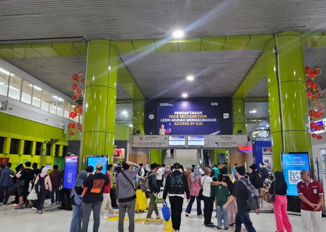 Momen Waisak Jadi Bukti Kereta Masih Jadi Pilihan Utama, Okupansi Sentuh 104%